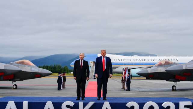 Schöne Bilder für Putin mit Trump - aber keine Waffenruhe