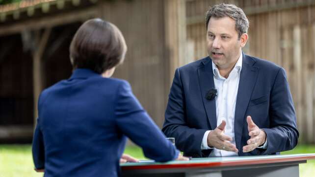 Finanzminister Klingbeil schließt Steuererhöhungen nicht aus