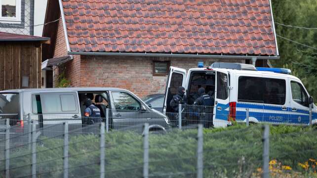 Razzia im Rockermilieu: Polizei durchsucht mehrere Objekte