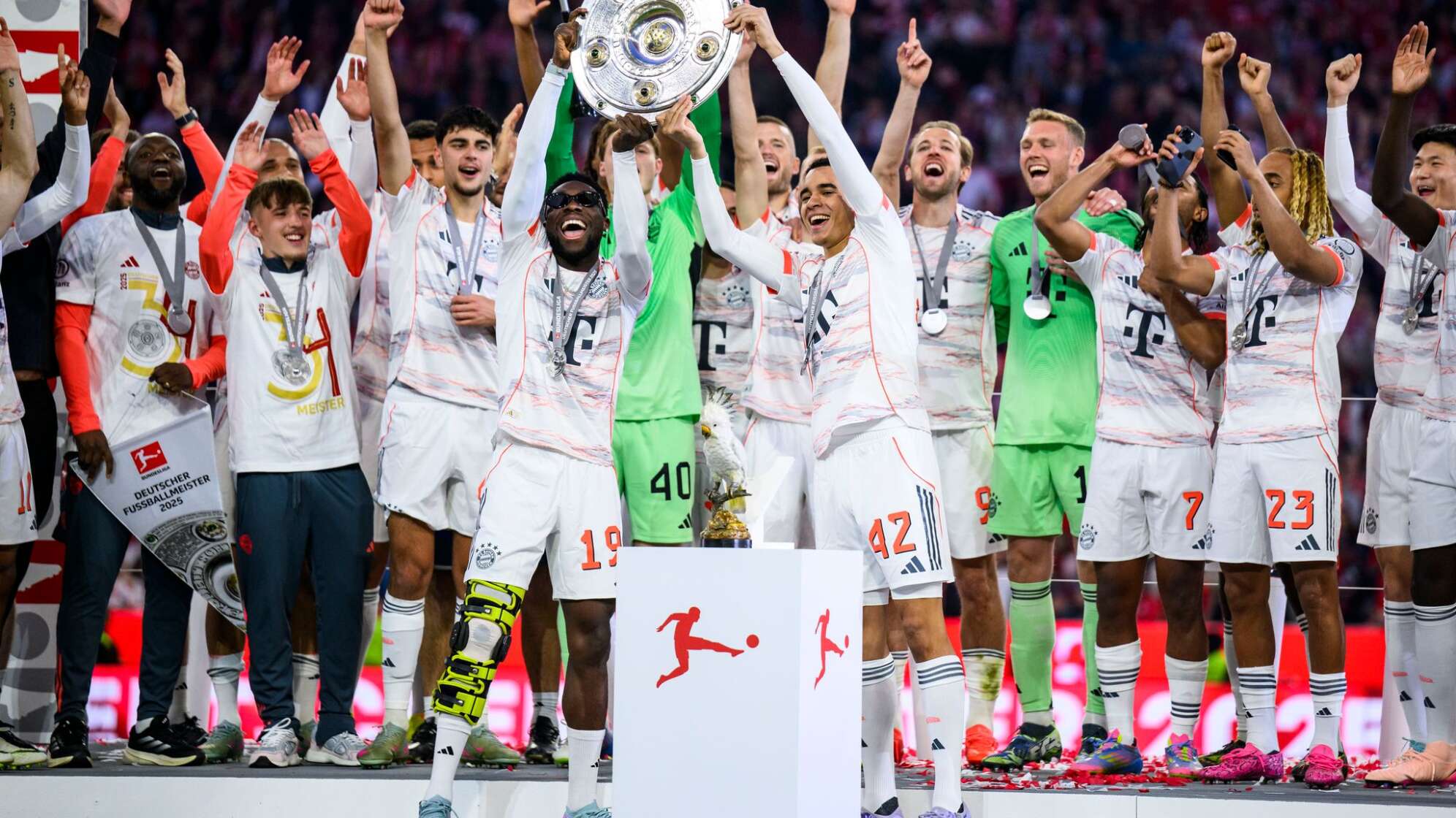 Der FC Bayern feiert die deutsche Meisterschaft