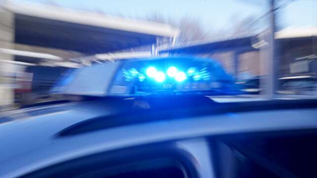 Polizisten finden Leiche in Baggersee - Identität unklar