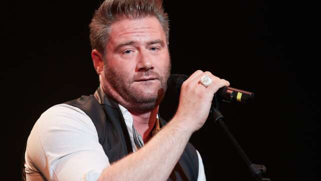 Sasha bringt seine Rockabilly-Kunstfigur Dick Brave zurück