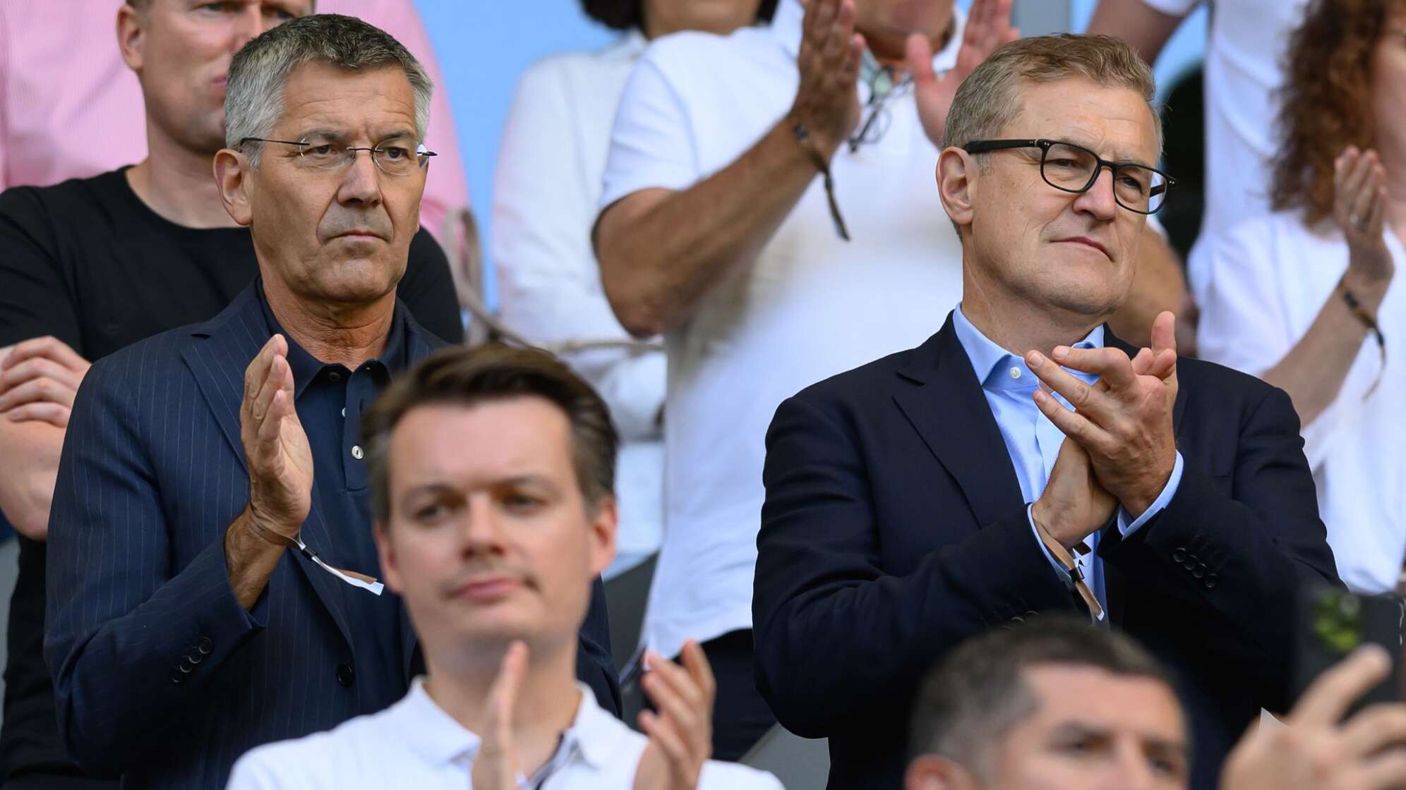 Herbert Hainer (l) und Jan-Christian Dreesen