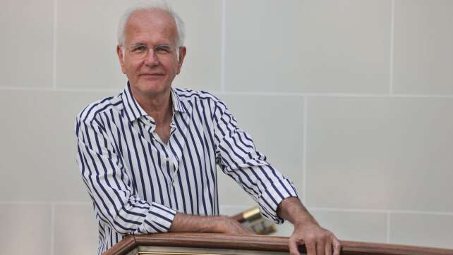 Harald Schmidt malt sich aus, was Scholz denkt