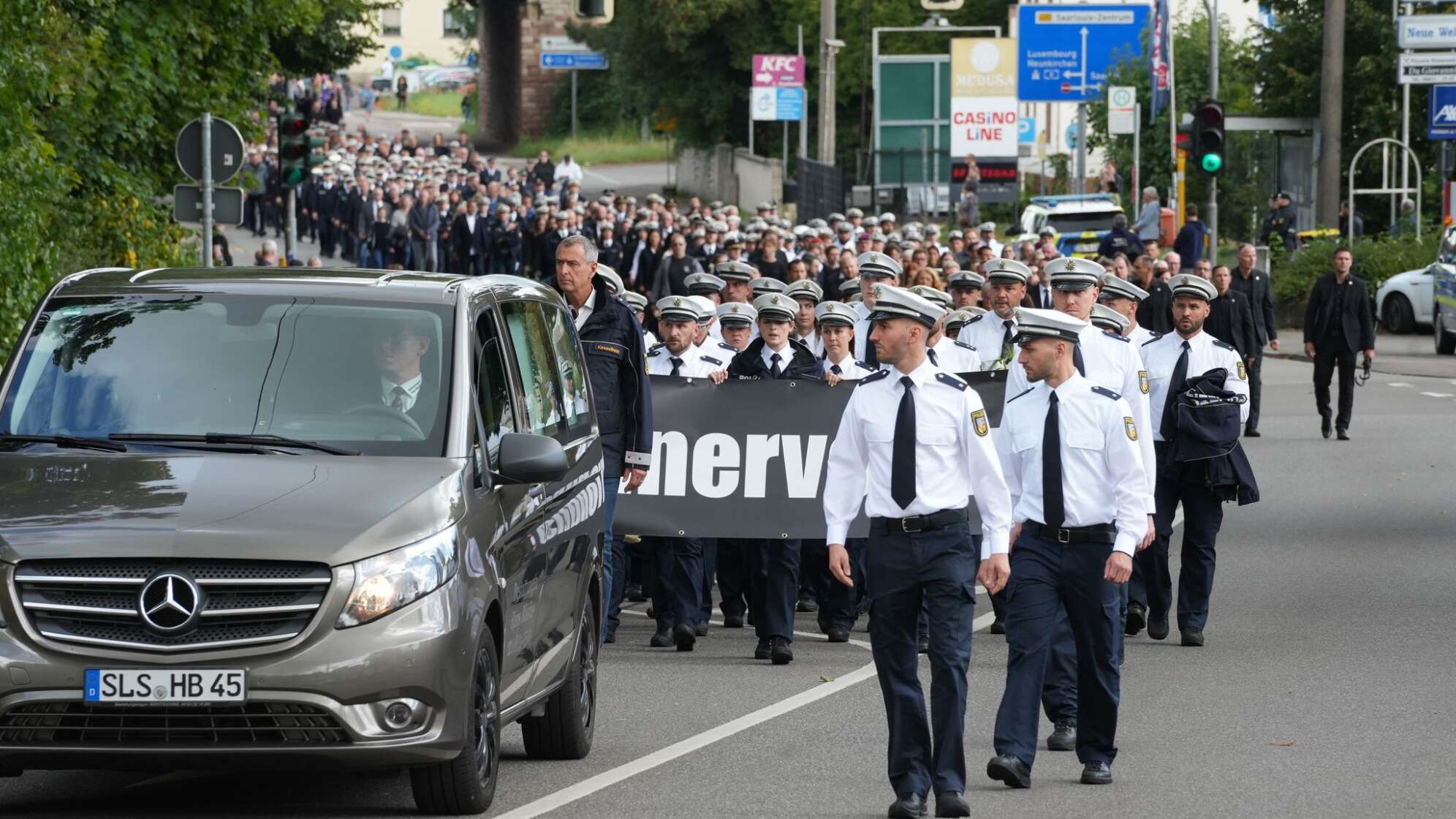 Trauerfeier für erschossenen Polizisten