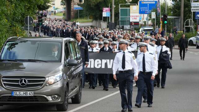 Tiefe Trauer im Saarland - Abschied von getötetem Polizisten