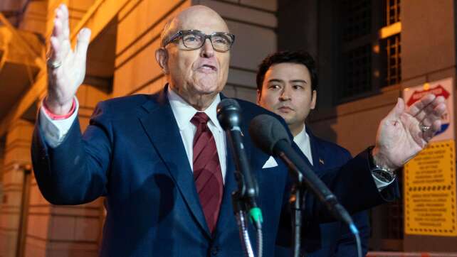 New Yorks Ex-Bürgermeister Giuliani nach Unfall in Klinik