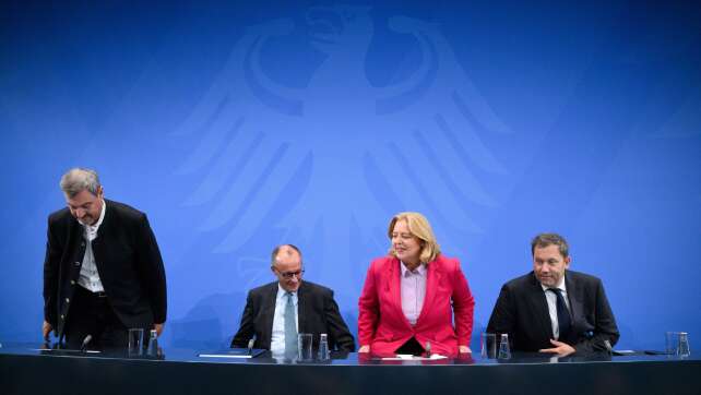 Merz will zu Gipfeltreffen mit Stahlindustrie einladen