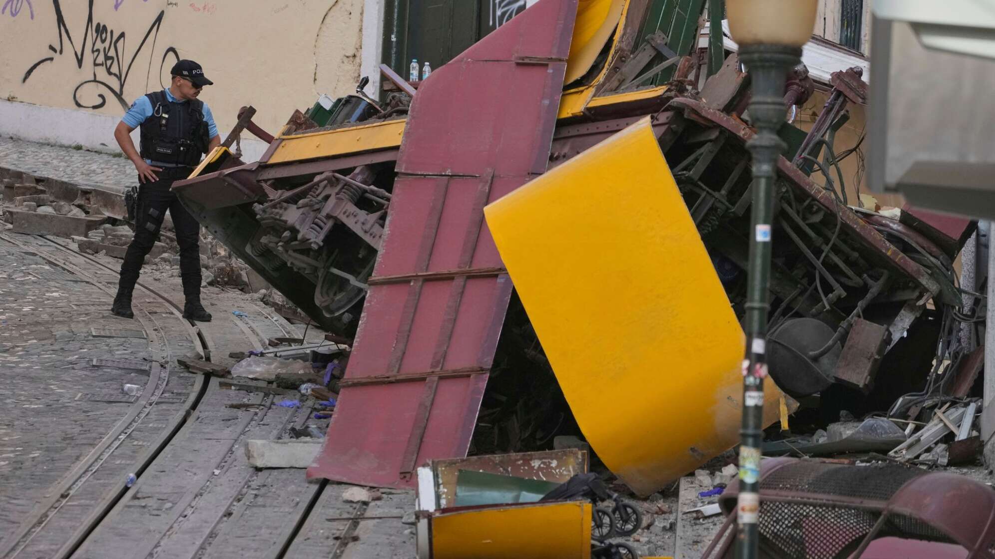 Nach Standseilbahn-Unfall in Lissabon