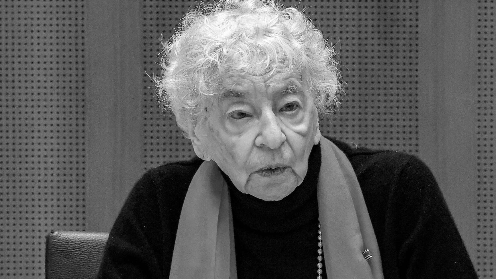 Ruth Weiss