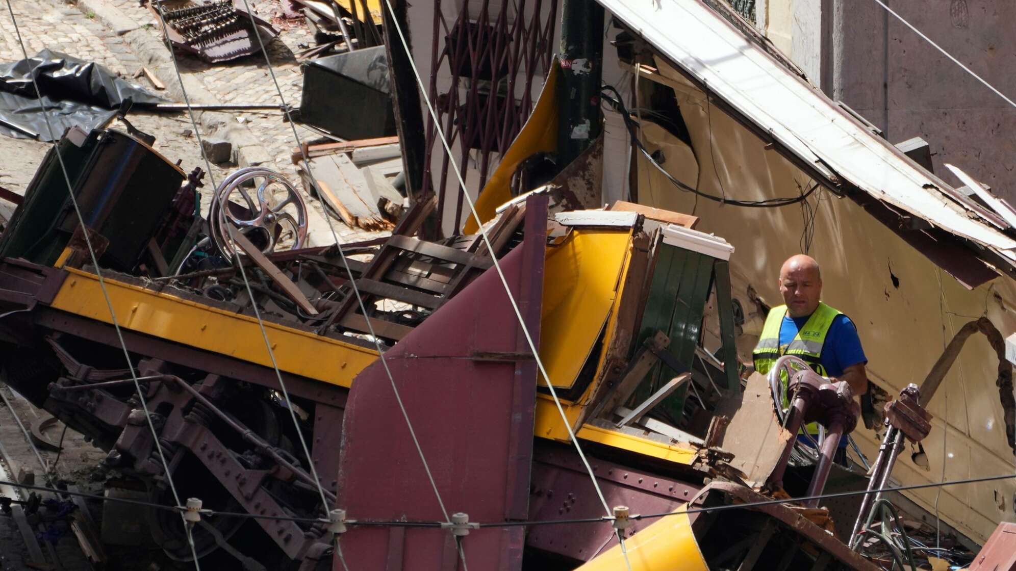 Nach Standseilbahn-Unfall in Lissabon