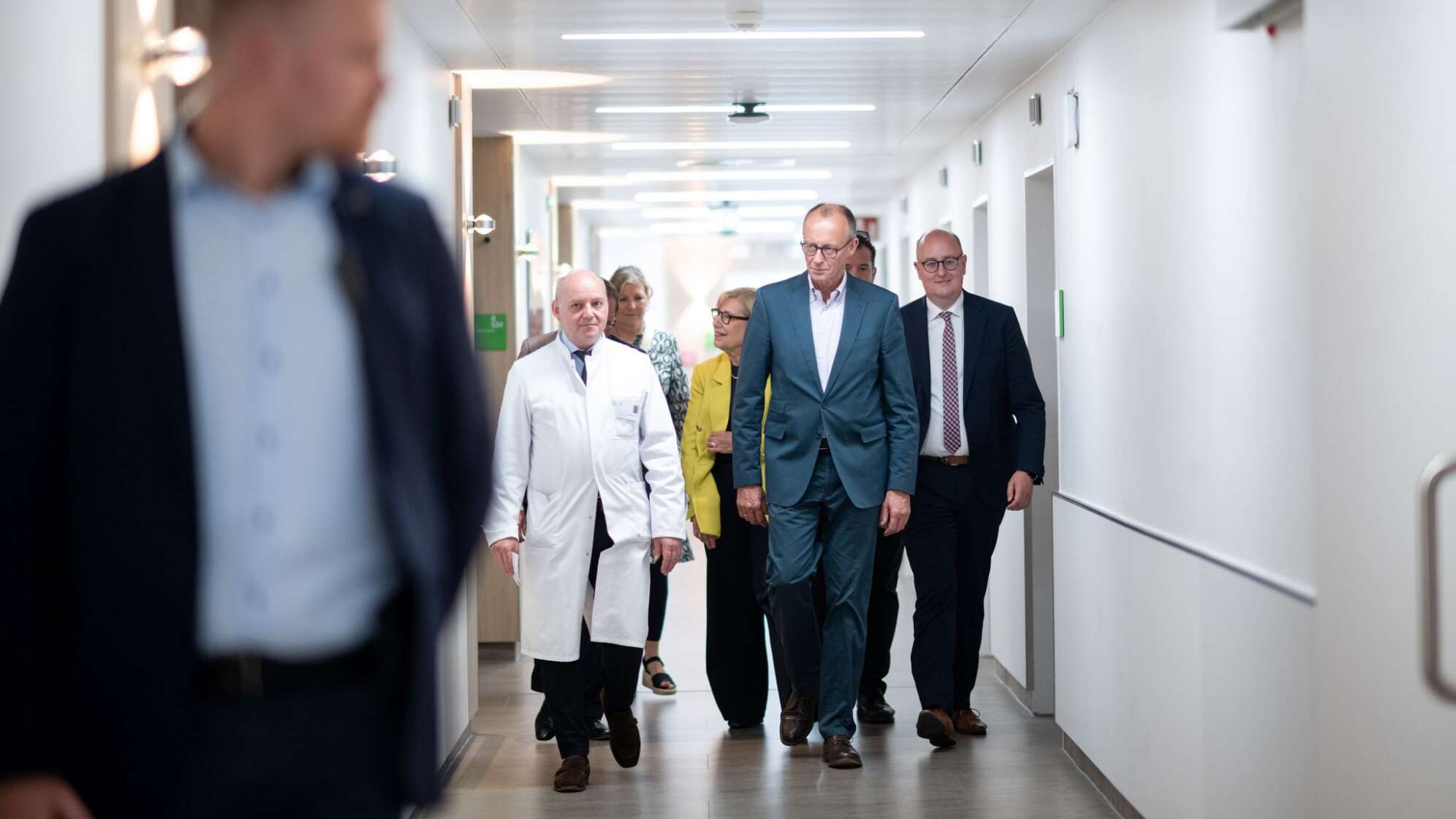 Bundeskanzler Merz im Alfried Krupp Krankenhaus in Essen