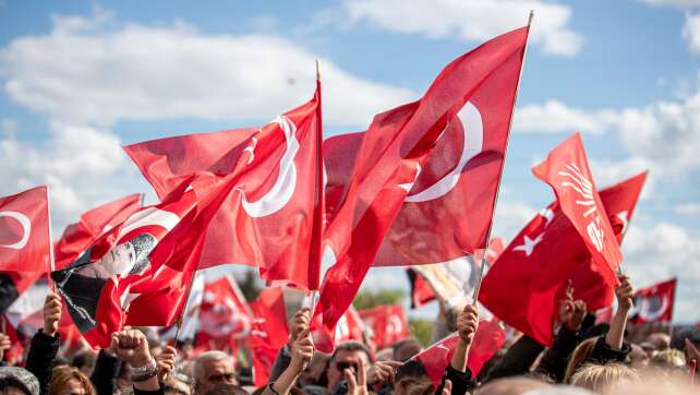 Polizei blockiert Zentrale der Opposition in Istanbul