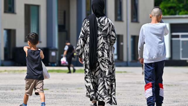 Deutschland bei Asylanträgen nur noch auf Platz drei