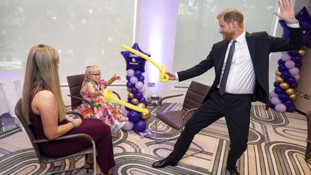 Britische Prinzen gedenken der Queen - aber getrennt