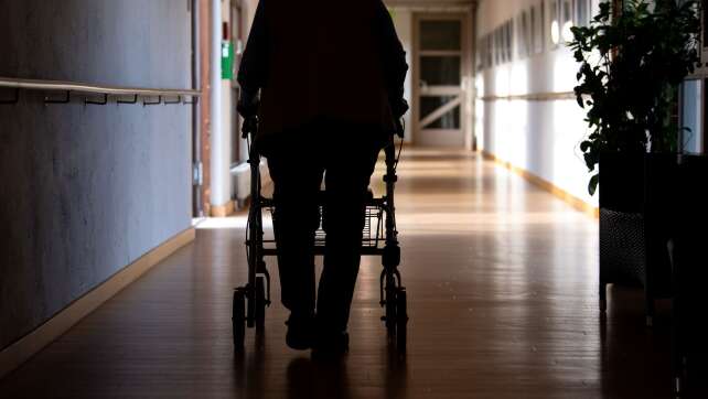 Pflegegeldempfänger müssen länger auf Jahreszahlung waren