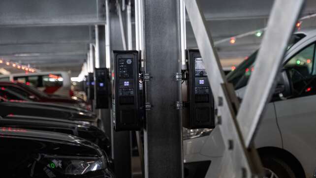 Bayerns größter E-Auto-Ladepark eröffnet
