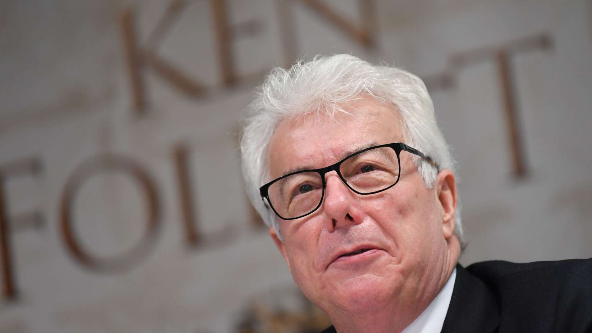 Ken Follett