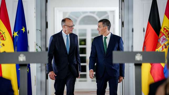 Merz zögert bei Israel-Sanktionen - Sánchez dafür
