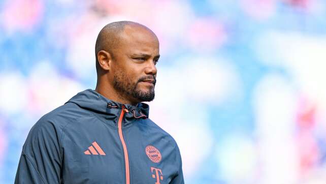 «Come on Jungs»: Bayern-Trainer Kompany von Fragen irritiert