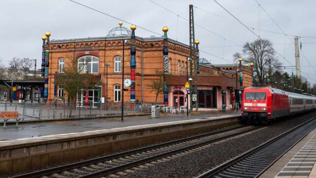 Defekte Leitung bremst Zugverkehr nach Hamburg aus