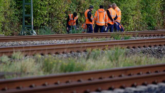 Durchtrennte Bahnkabel in NRW: Polizei geht von Sabotage aus