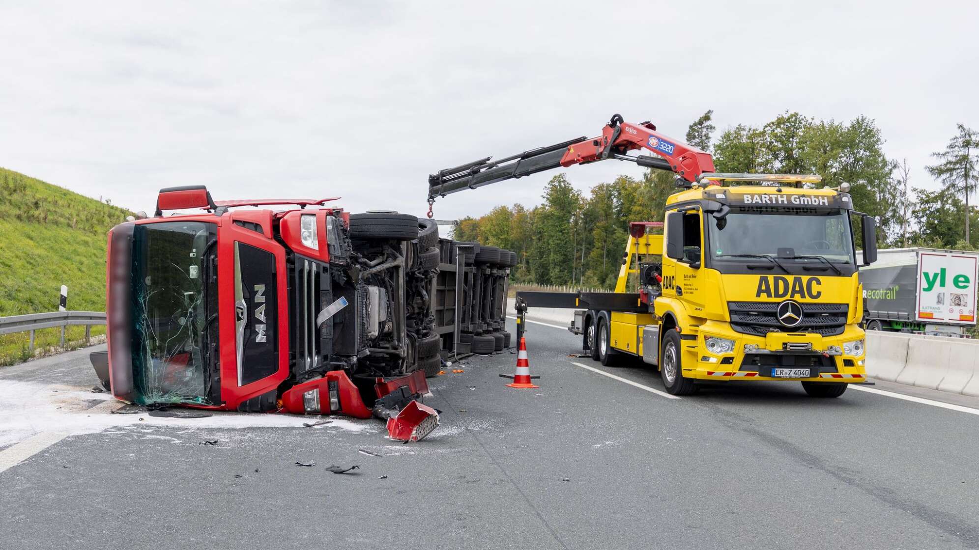 Mehrere Verletzte nach Unfall auf A3