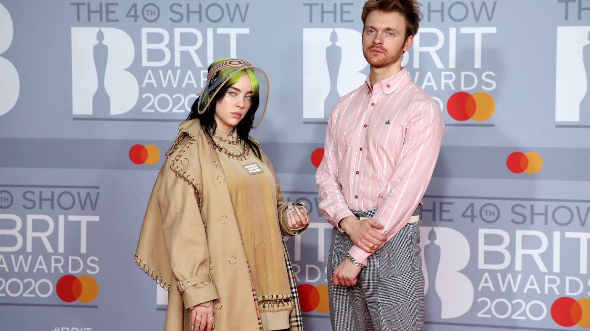 Finneas O'Connell neben seiner Schwester Billie Eilish