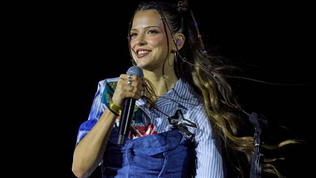 Nina Chuba auf Platz eins der Charts