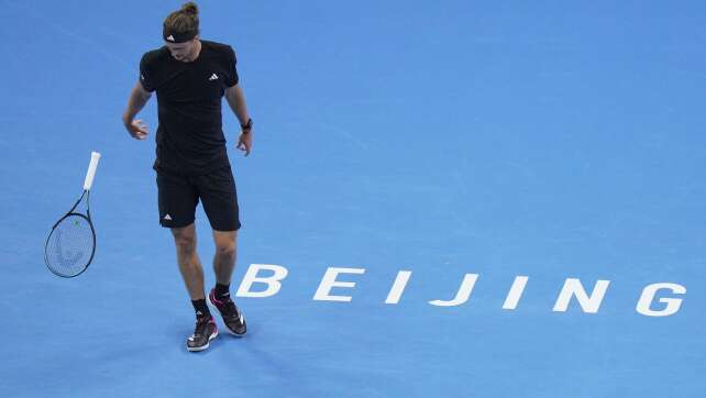 Schläger fliegt: Zverev-Frust bei Niederlage gegen Medwedew