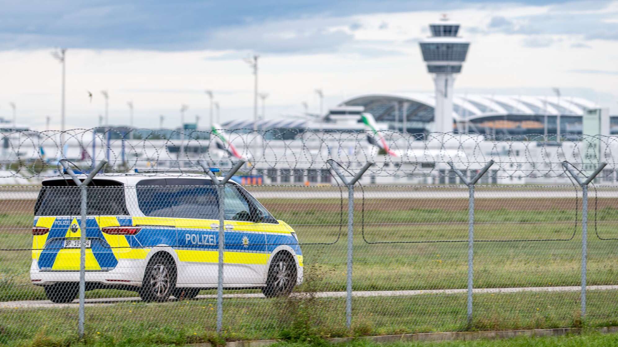 Nach Drohnensichtung am Flughafen München - Flugbetrieb