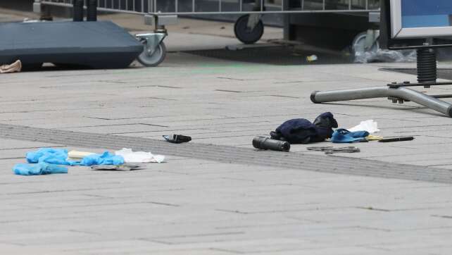 Polizei schießt in Düsseldorfer Zentrum auf Mann mit Waffe