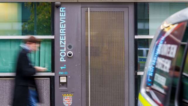 Gewalt bei Festnahmen - Ermittlungen gegen Polizisten
