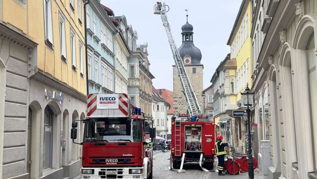 Drei Verletzte nach Dachgeschossbrand in Coburger Altstadt