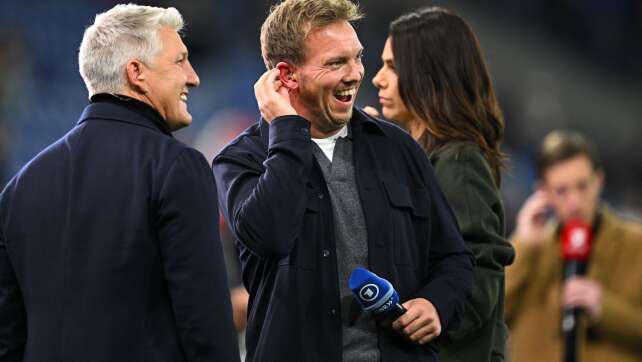 DFB-Team mit Woltemade und Kimmich rechts