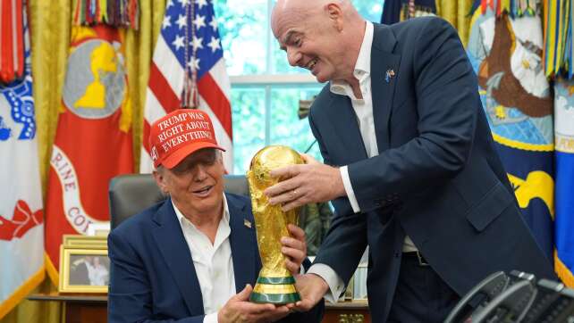 Anruf bei FIFA-Chef? Trump droht WM-Gastgeberstädten