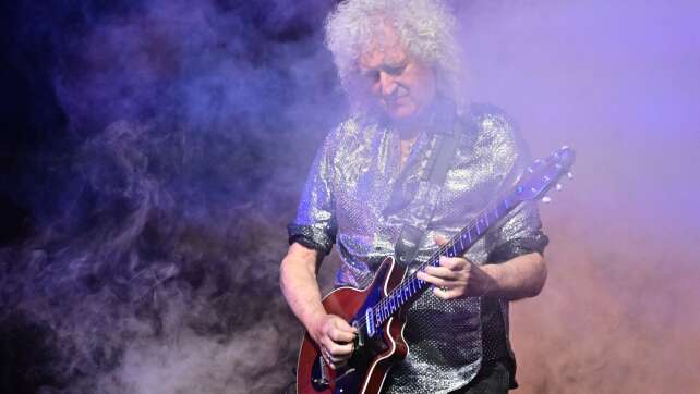 Warum der Queen-Gitarrist sich ständig verspielt