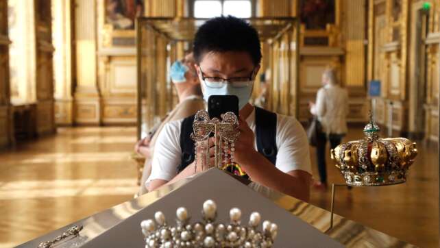 Sicherheitsdebatte: Wie war Einbruch in Louvre möglich?