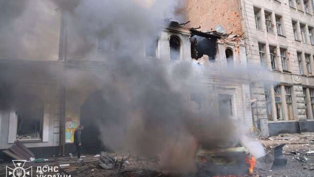Russische Drohne trifft Kindergarten in Charkiw