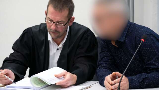 Mann soll Ehefrau siebenmal vergiftet haben - Mordprozess