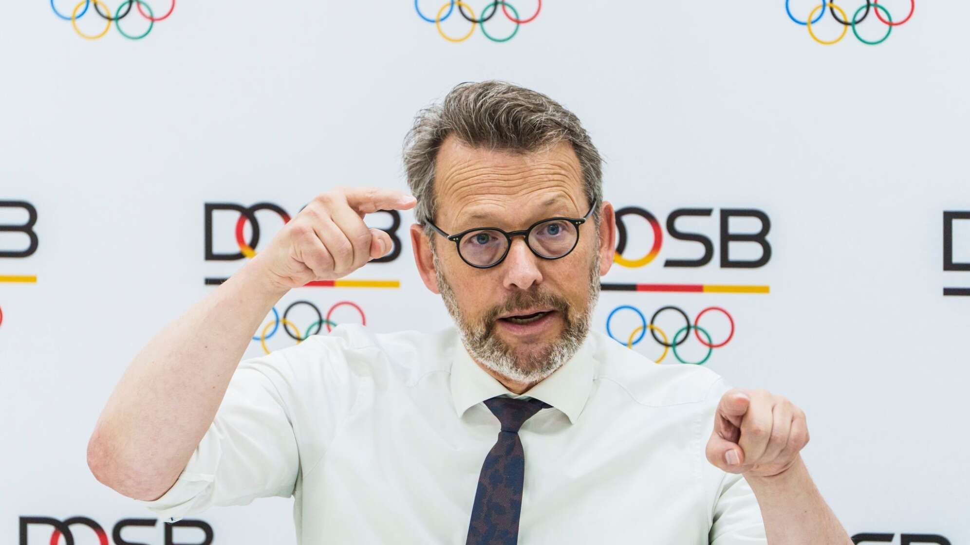DOSB-Vorstand Otto Fricke im Pressegespräch