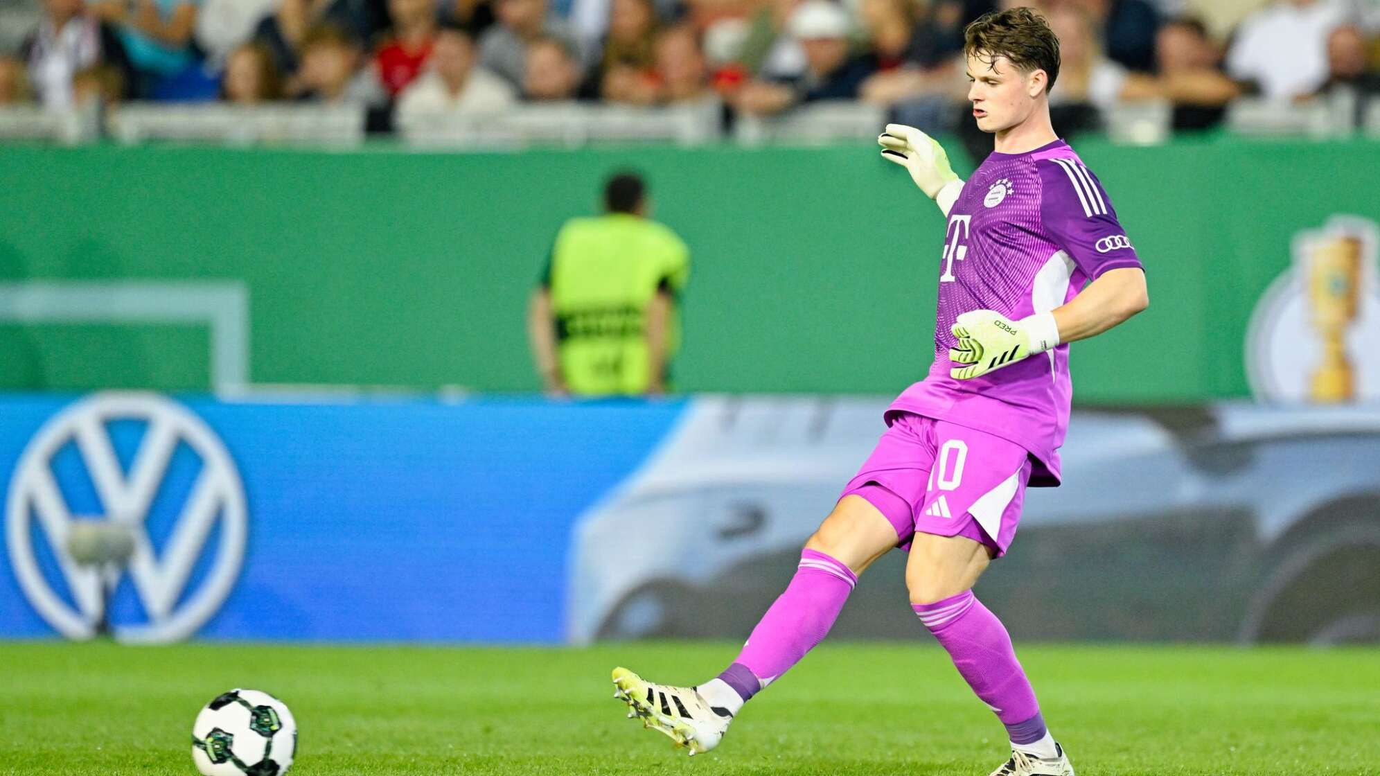 SV Wehen Wiesbaden - Bayern München