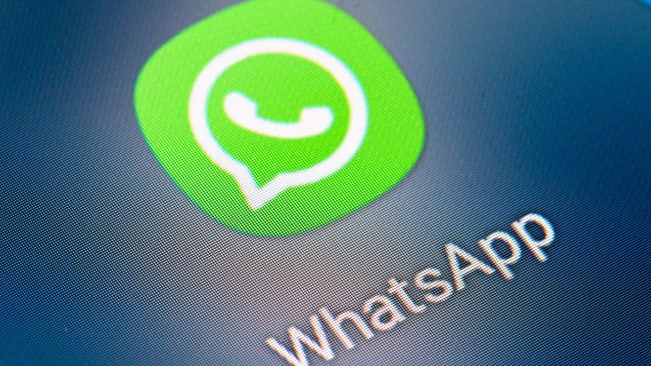 WhatsApp-Kettenbrief sorgt für Verunsicherung: Warnung vor KI-Zugriff auf Gruppenchats – Was Nutzer in Bayern wirklich wissen müssen