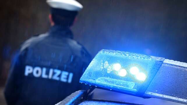 Trio attackiert Mann bei Autokauf mit Baseballschläger