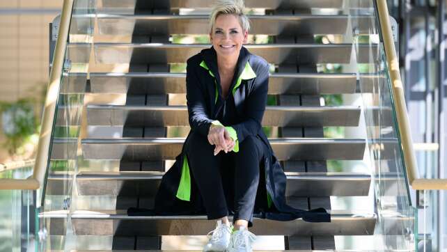 Inka Bause möchte nicht noch mit 70 bei den Bauern stehen