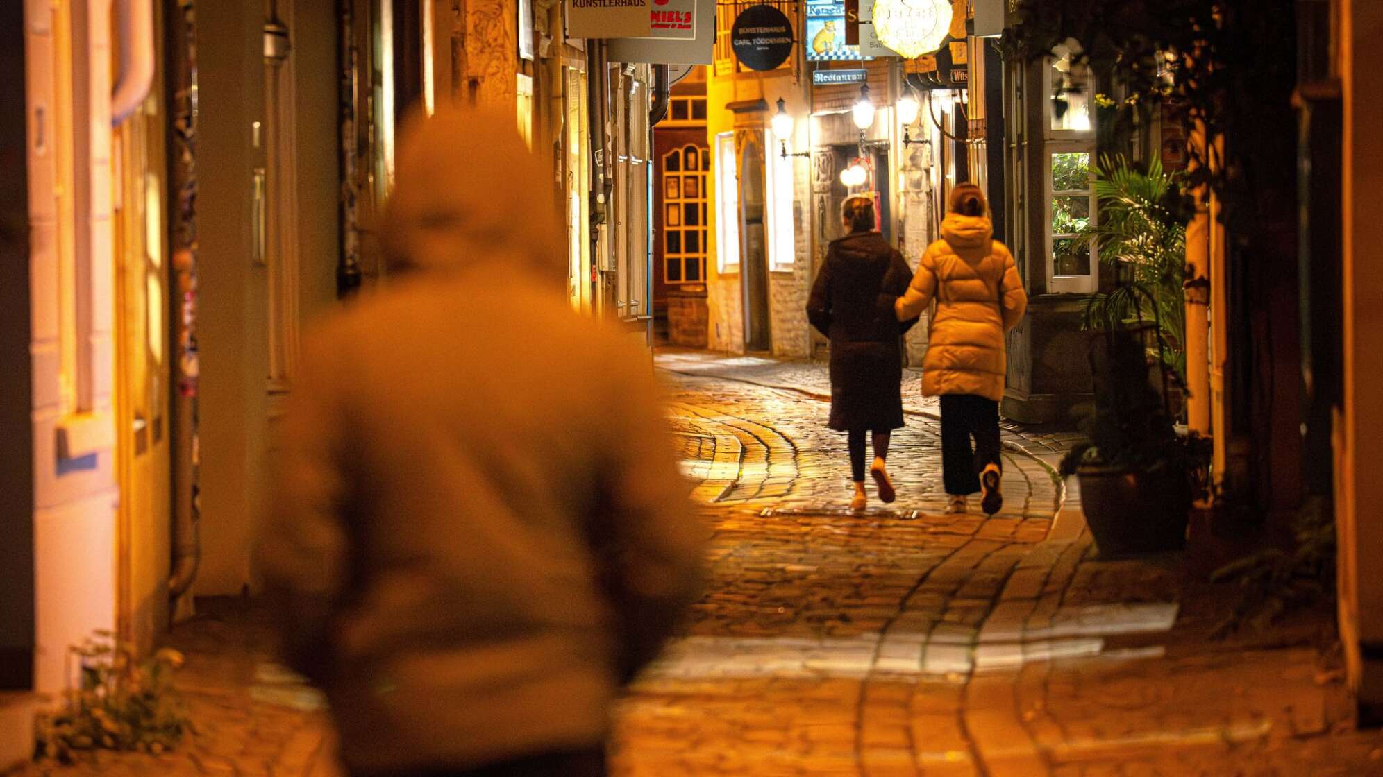 Wie sicher fühlen sich Frauen nachts auf dem Heimweg?