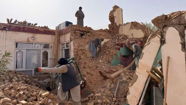 Erdbeben erschüttert Afghanistan - Mehr als 20 Tote