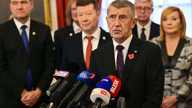 Rechtsbündnis in Tschechien unterschreibt Koalitionsvertrag