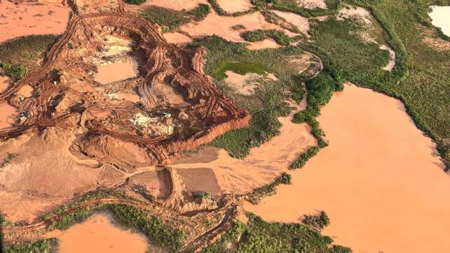 Schlag gegen Goldabbau im Amazonas: Hunderte Bagger zerstört