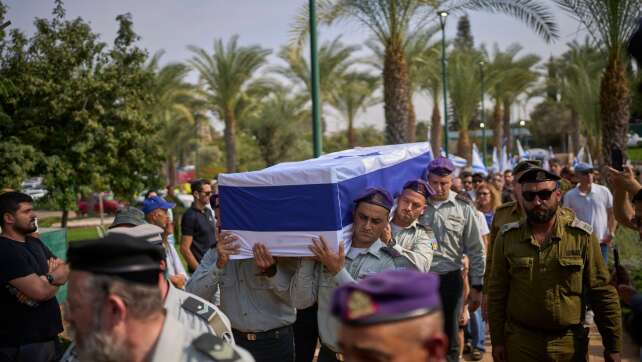 Von Hamas übergebene Geisel-Leiche als Soldat identifiziert